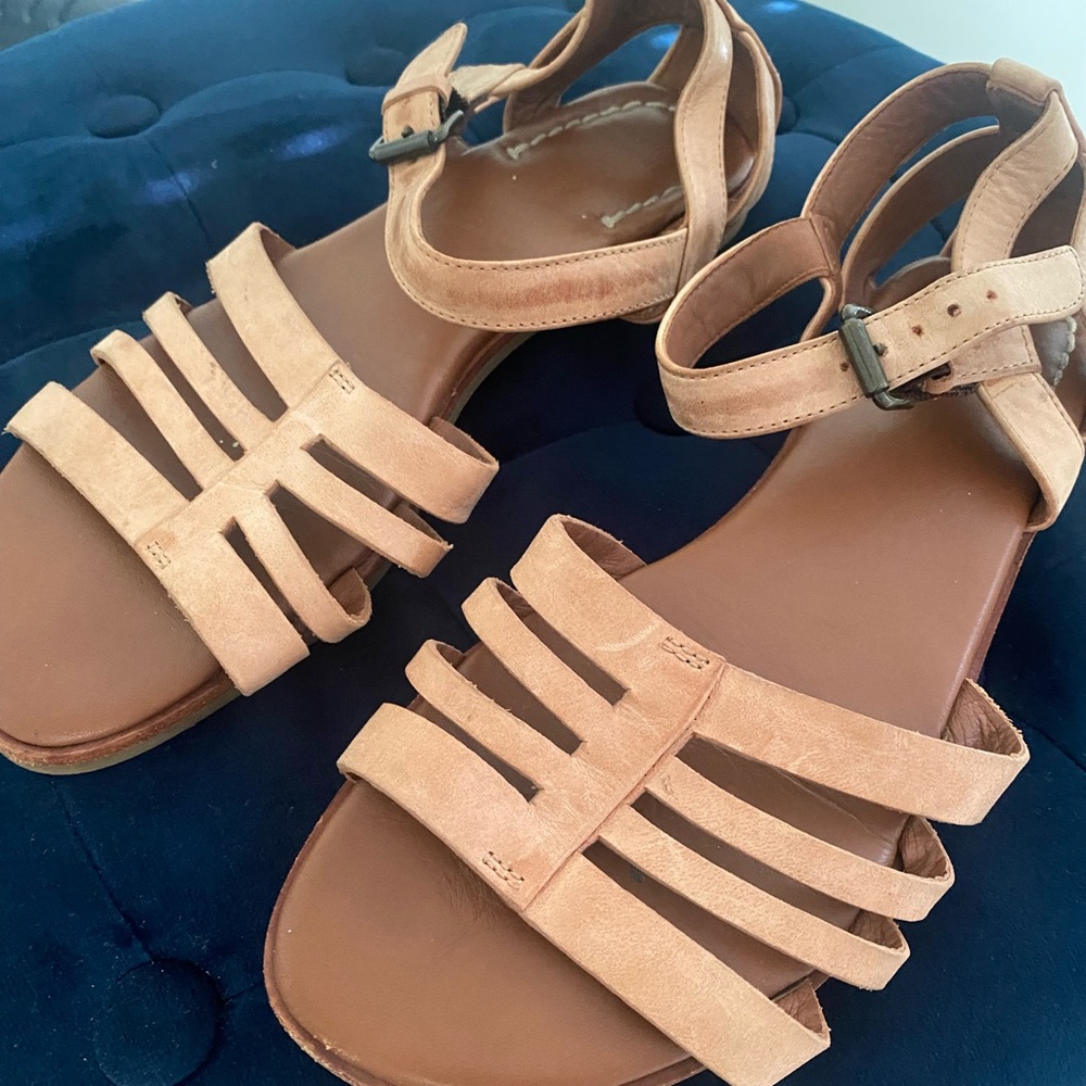 Johnston and Murphy Sandals